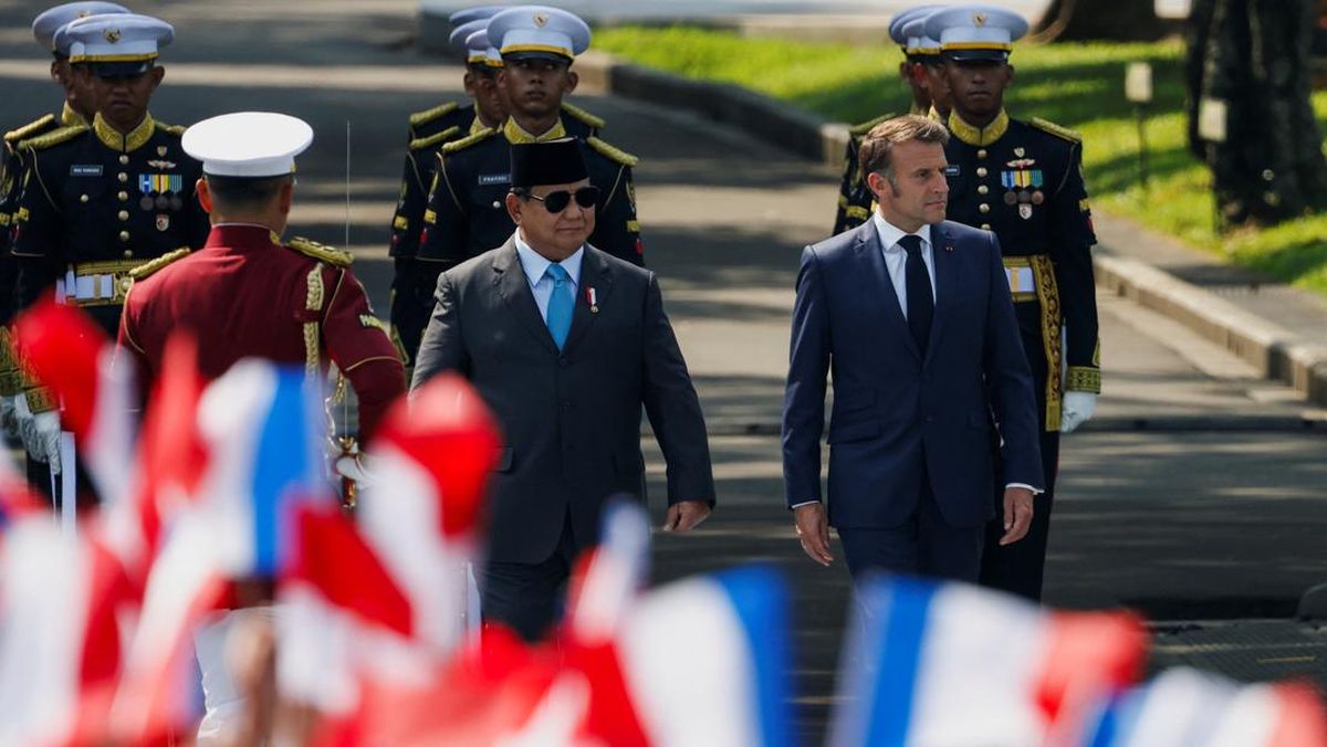 Presiden Macron Akan Kunjungi Candi Borobudur dan Akmil di Magelang