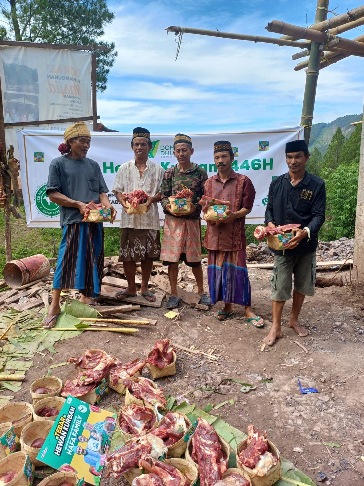 Dompet Dhuafa Salurkan Hewan Kurban ke Pelosok Toraja Utara hingga Timur Indonesia